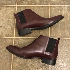 GAP Shoes - Gap Burgundy Chelsea Boot GAP Shoes - Gap Burgundy Chelsea Boot